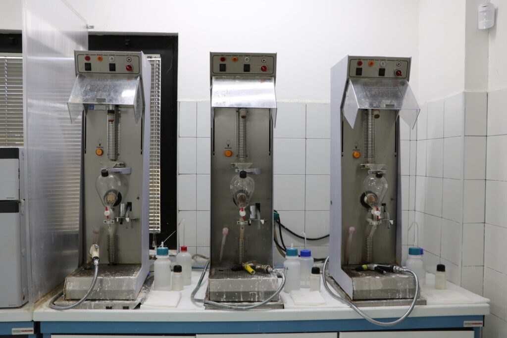 macchinario laboratorio analisi